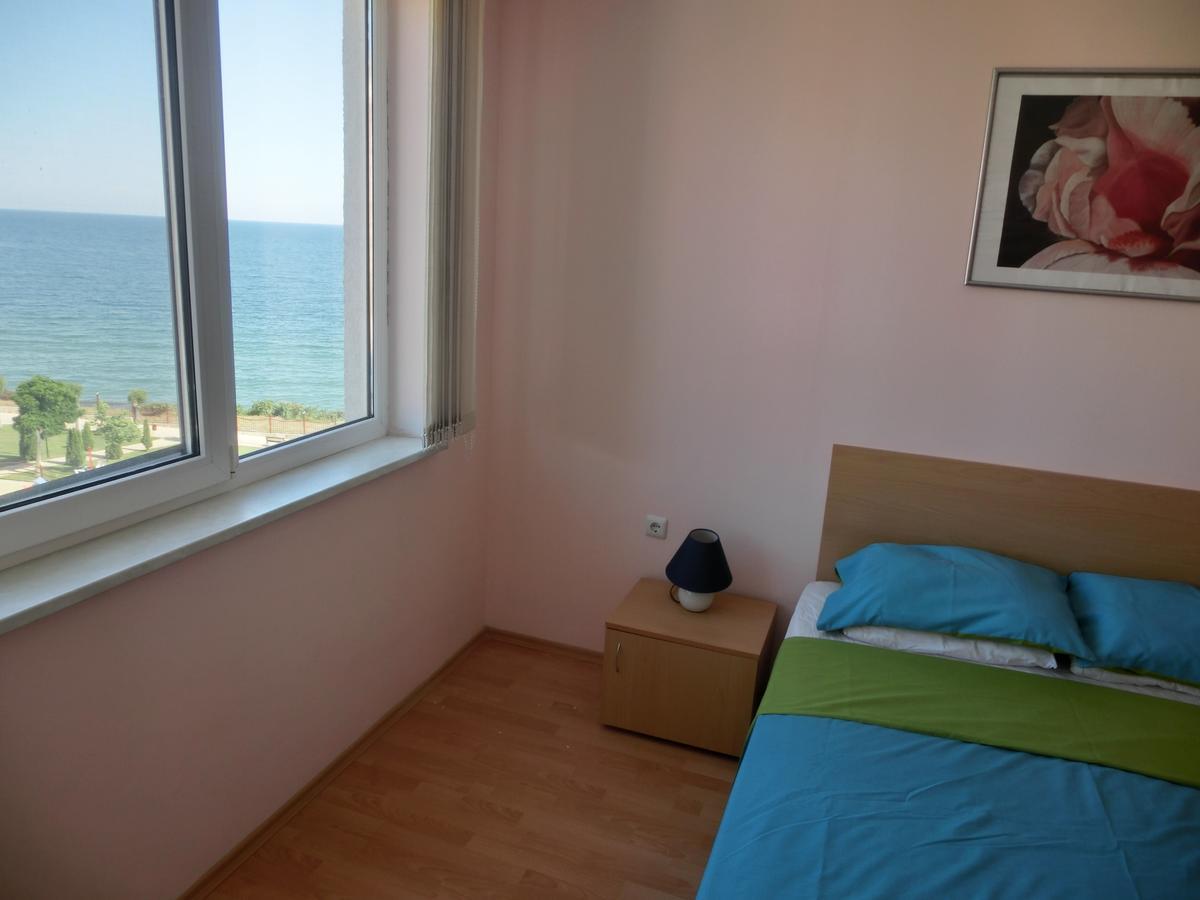 Sea View Panorama Apartment On Complex With Pools And Beach, Sveti Vlas Εξωτερικό φωτογραφία